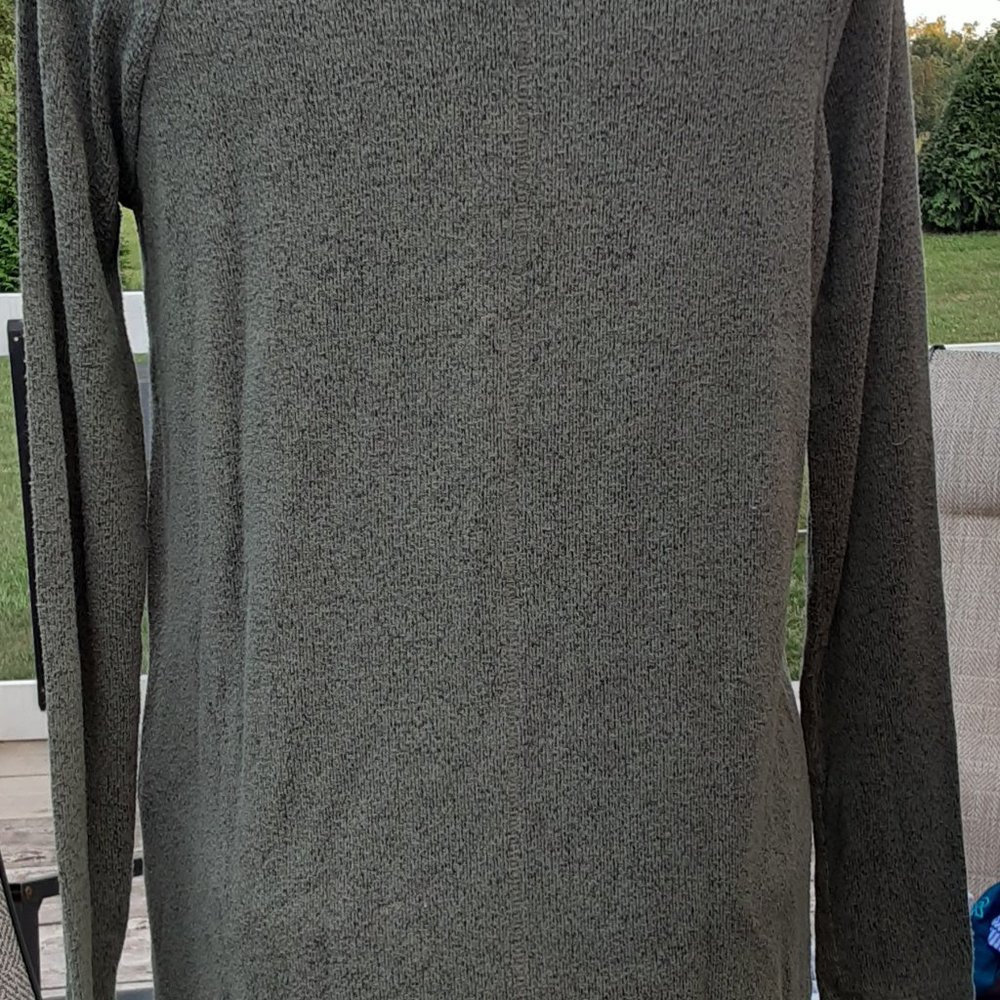 Sweater - Picture 2 of 3